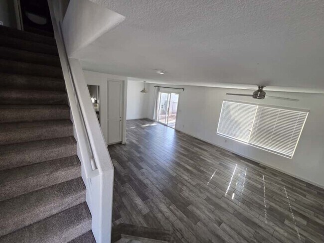 1729 Adobe Frost Ct in Las Vegas, NV - Building Photo - Building Photo