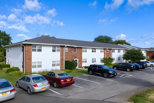 The Meadows Apartments in Brockport, NY - Building Photo - Building Photo