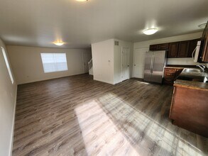4038 W Marble Way in Wasilla, AK - Building Photo - Building Photo