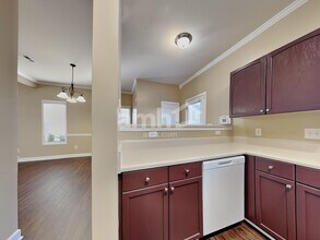 12746 Cross Dale Dr in Huntersville, NC - Foto de edificio - Building Photo