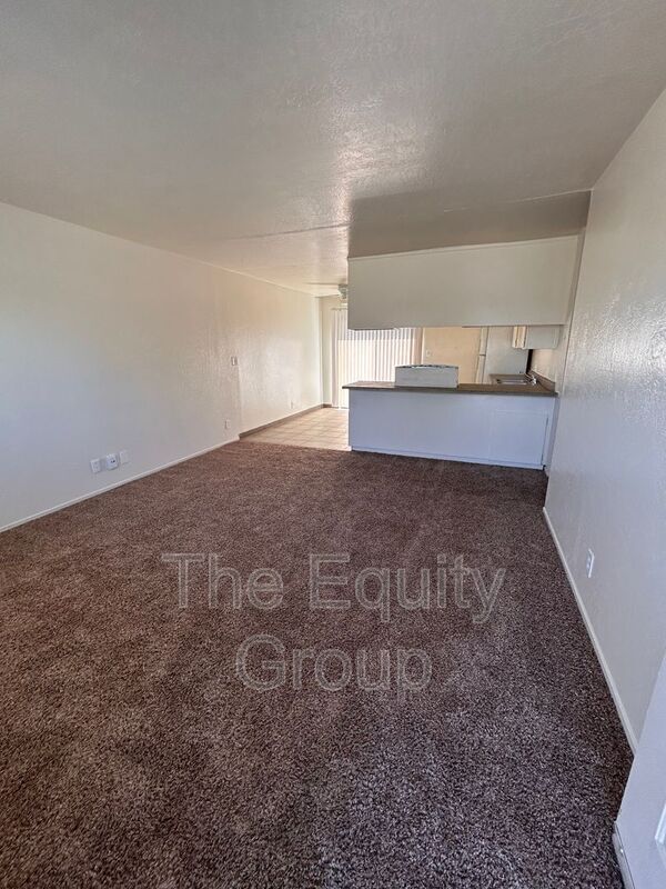 10736 Railroad Ave in Armona, CA - Building Photo - Building Photo