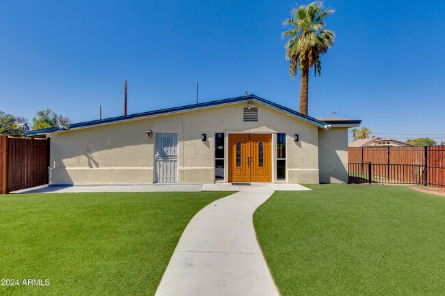 property at 2348 N 28th Pl