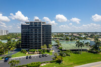 Vanderbilt Yacht and Racquet Club in Naples, FL - Building Photo - Building Photo