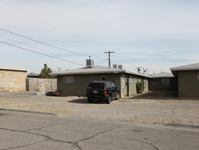 2520 Partello St in El Paso, TX - Foto de edificio - Building Photo