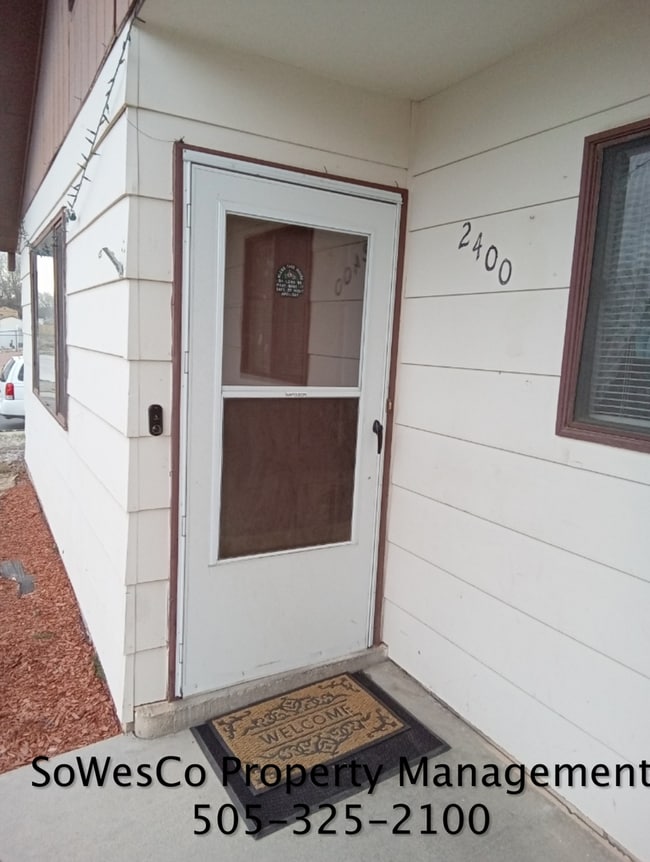 2400 E 24th St in Farmington, NM - Building Photo - Building Photo