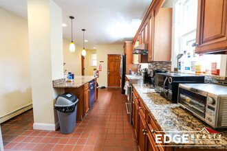 1522 Commonwealth Ave, Unit 1 in Boston, MA - Building Photo - Building Photo