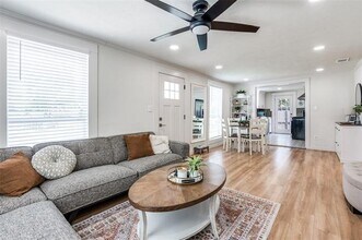 210 N Byrne St in McKinney, TX - Building Photo - Building Photo