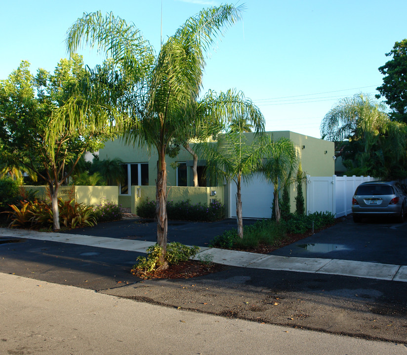 1615 NE 4th Pl in Fort Lauderdale, FL - Building Photo