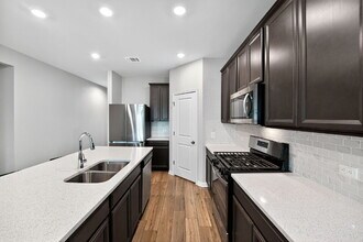 17801 Prairie Land Wy in Manor, TX - Building Photo - Building Photo