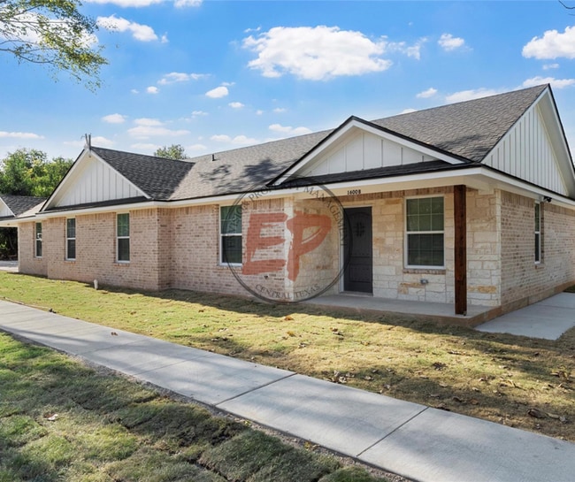 1109 N 11th St in Waco, TX - Building Photo - Building Photo