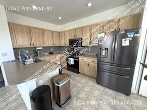 14042 Pepi Band Rd in Draper, UT - Building Photo - Building Photo