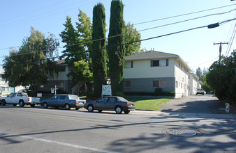 Bell Fair Apartments in Sacramento, CA - Building Photo - Building Photo