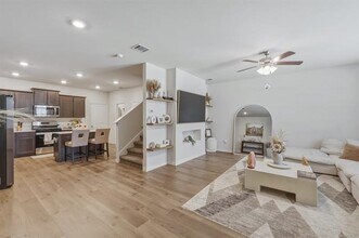 2137 Crooked Bow Dr in Mesquite, TX - Building Photo - Building Photo