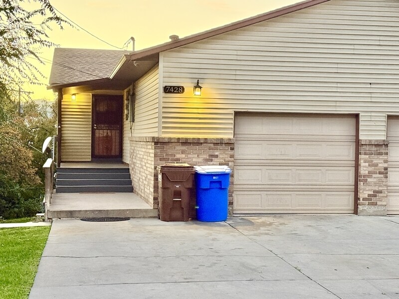 7428 S 700 E in Midvale, UT - Building Photo