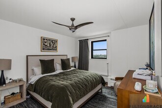 2100 N Lincoln Park W, Unit 11BN in Chicago, IL - Building Photo - Building Photo