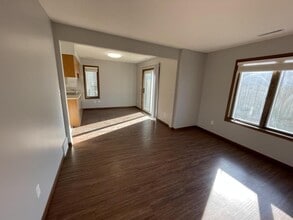 2214 18th Ave SE in Rochester, MN - Building Photo - Building Photo