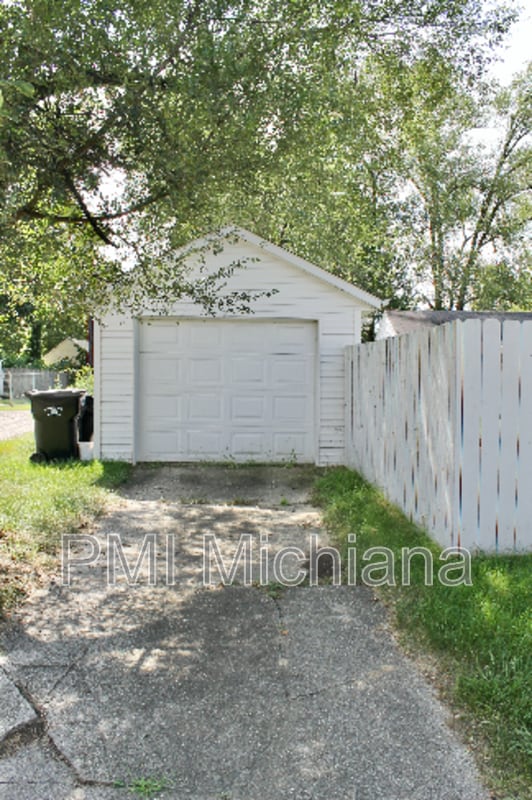property at 1622 Wilber St