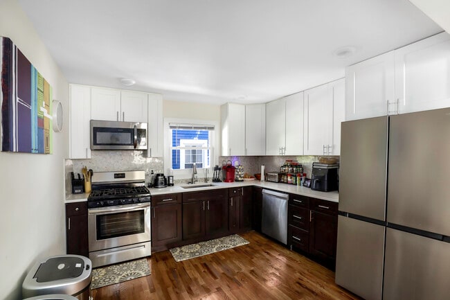 36 Boyden Ave, Unit 1 in Maplewood, NJ - Building Photo - Building Photo