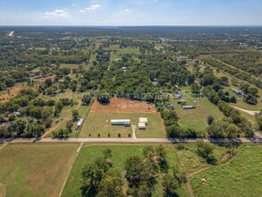 4608 E 472 Rd in Claremore, OK - Building Photo - Building Photo