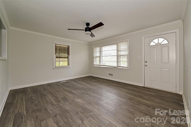 1640 Eaves Rd in Shelby, NC - Building Photo - Building Photo