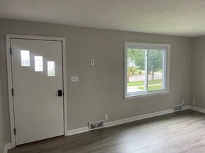 813 Lincoln St in Menasha, WI - Building Photo - Building Photo