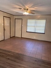 2485 Cypress Dr in Paris, TX - Building Photo - Building Photo