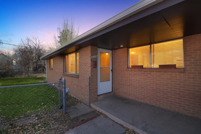 property at 6014 S Prince St