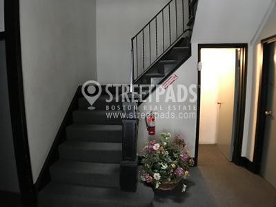 199 Strathmore Rd in Boston, MA - Building Photo