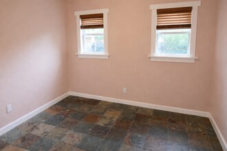 5001 Duval St in Austin, TX - Building Photo - Building Photo