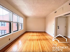 3523 N Racine Ave, Unit 2 in Chicago, IL - Foto de edificio - Building Photo