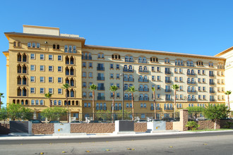 Paradise Spa Apartments in Las Vegas, NV - Building Photo - Building Photo