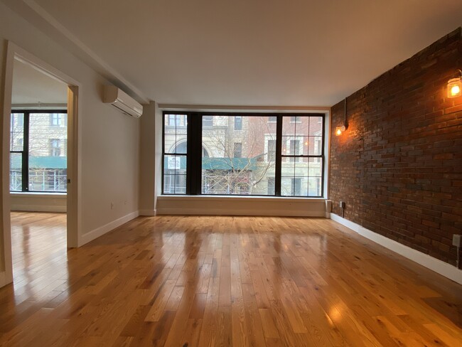 72 Willoughby St in Brooklyn, NY - Building Photo - Building Photo