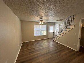 311 W Vandament Ave in Yukon, OK - Building Photo - Building Photo