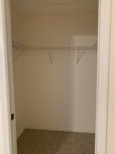 2221 NE 15th Ln in Cape Coral, FL - Foto de edificio - Building Photo