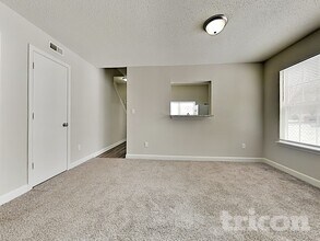 4669 Driftwood Ln in Greenwood, IN - Building Photo - Building Photo