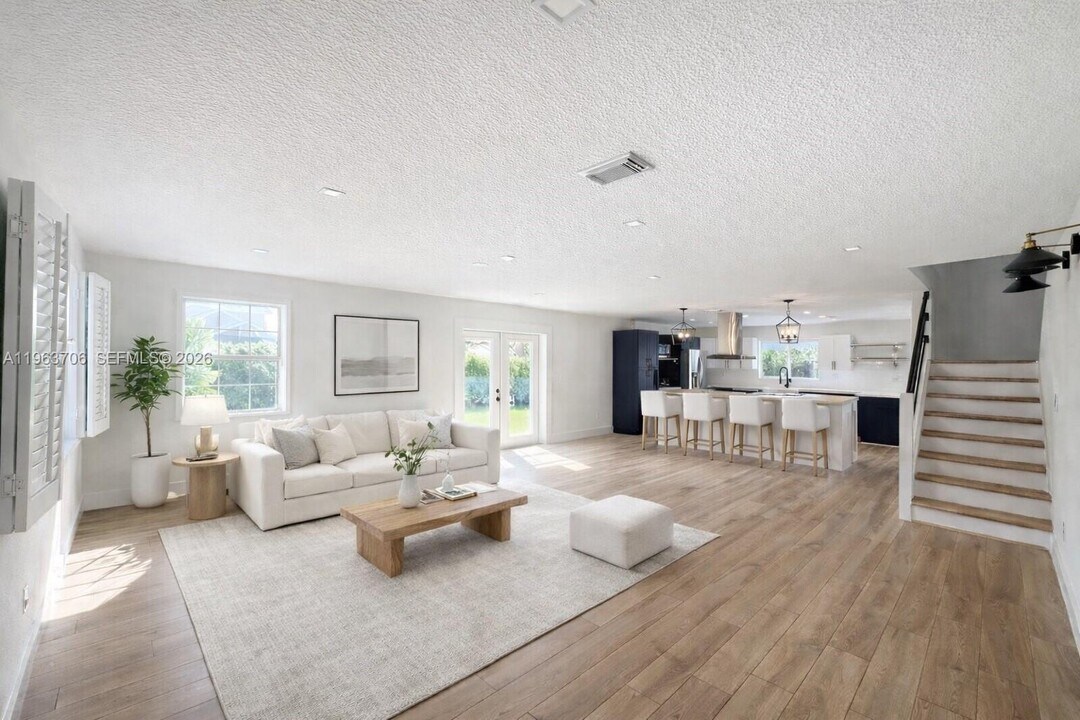 21970 SW 97th Ct in Cutler Bay, FL - Building Photo