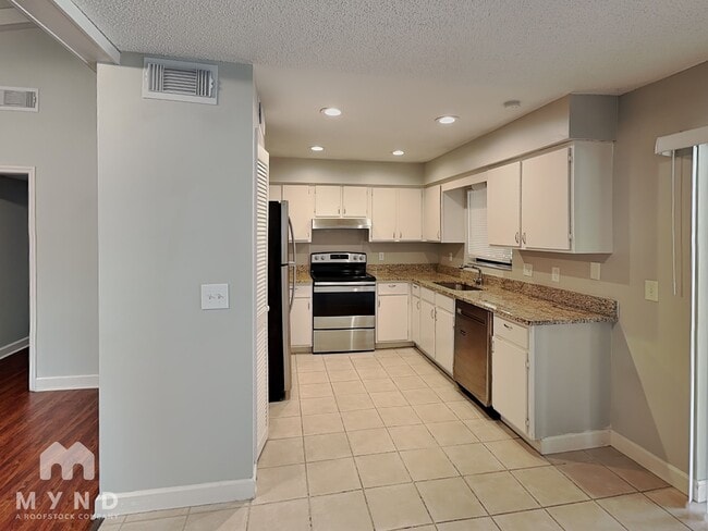 401 E Citrus St, Unit 2111 in Altamonte Springs, FL - Building Photo - Building Photo