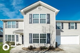 2615 Nana Ln in Greensboro, NC - Building Photo