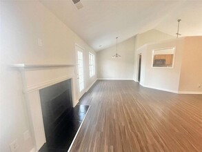 88 Hill Top Dr in Jefferson, GA - Foto de edificio - Building Photo