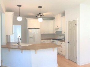 1920 Barrett Knoll Cir in Kennesaw, GA - Building Photo - Building Photo