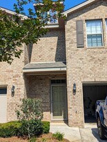 8776 Brown Pelican Cir in Navarre, FL - Building Photo