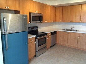 22901 SW 88th Pl in Cutler Bay, FL - Building Photo