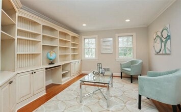 2 Rock Hill Ln in Scarsdale, NY - Building Photo - Building Photo