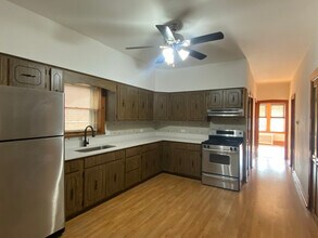 4815 S Springfield Ave in Chicago, IL - Building Photo - Building Photo
