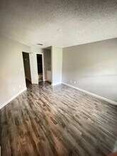 2584 Grassy Point Dr in Lake Mary, FL - Building Photo - Building Photo