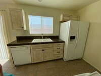 71591 Sunflower Dr in Twentynine Palms, CA - Building Photo - Building Photo