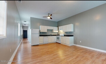 2907 S 5th St in Louisville, KY - Building Photo - Building Photo