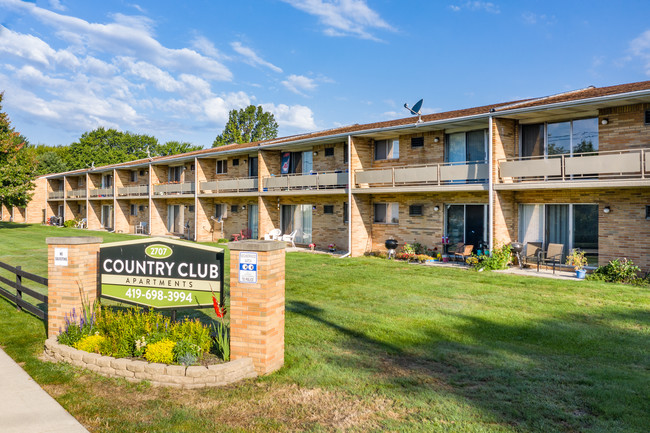 Country Club Apartments