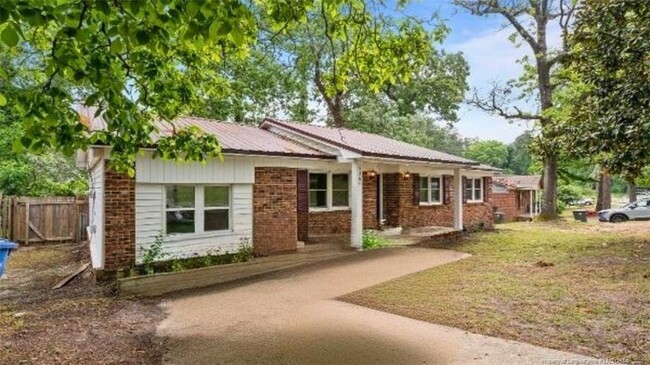 5364 Silver Pine Dr in Fayetteville, NC - Building Photo - Building Photo