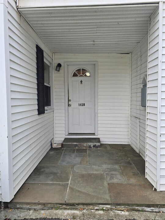 143 E Lake Blvd in Mahopac, NY - Building Photo